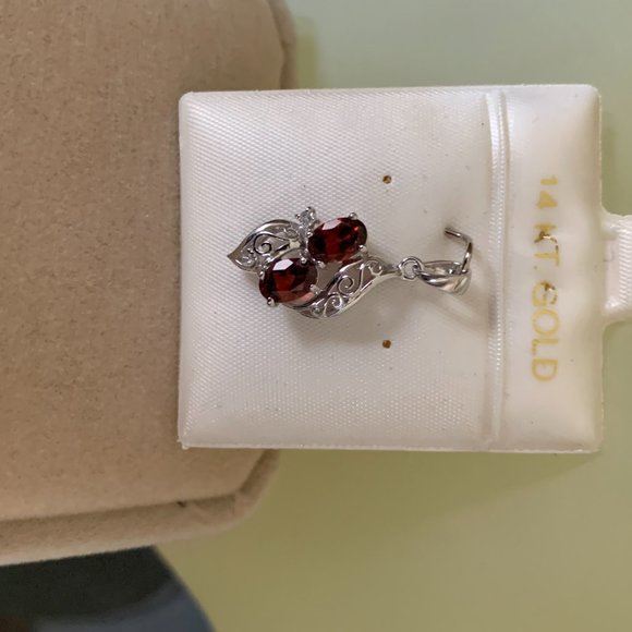 Teal 14K Gold Garnet & Diamond Pendant + Chain - Picture 2 of 4